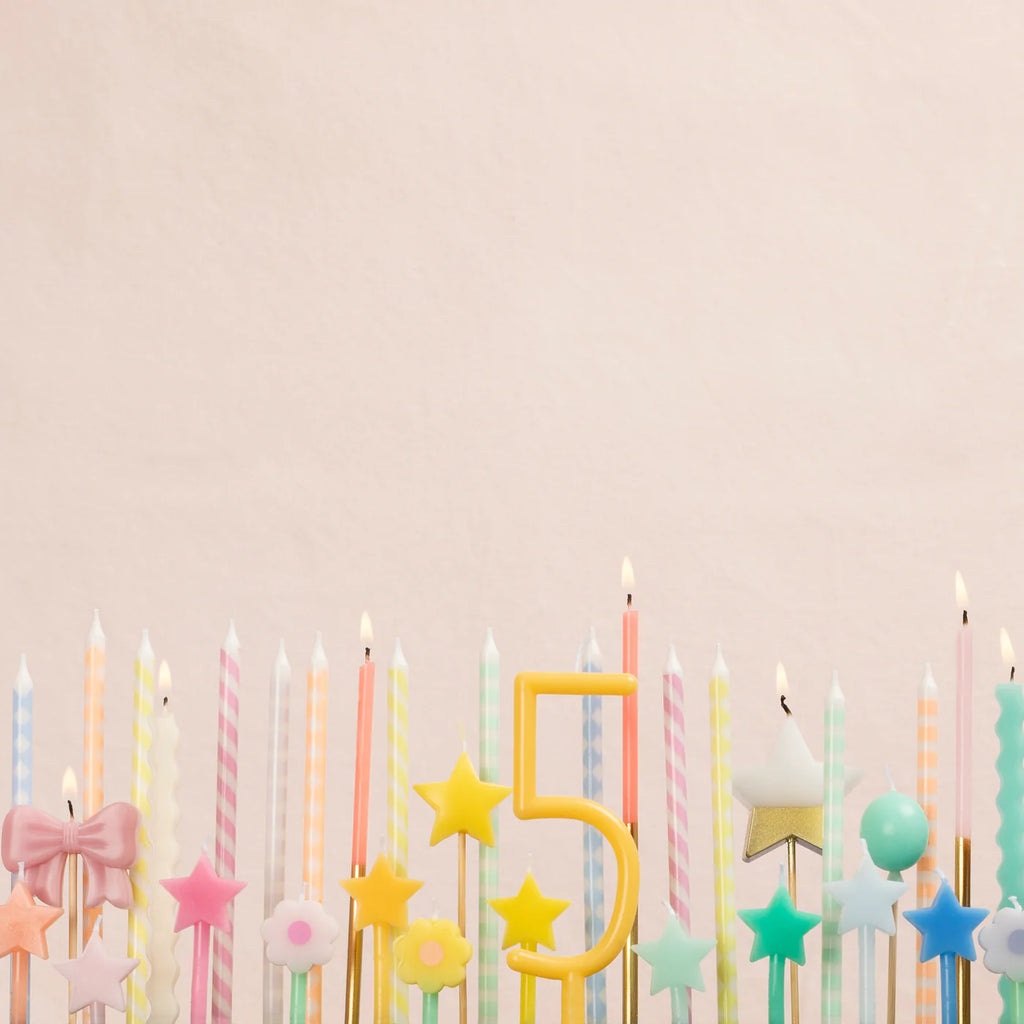 Rainbow Daisy Candles