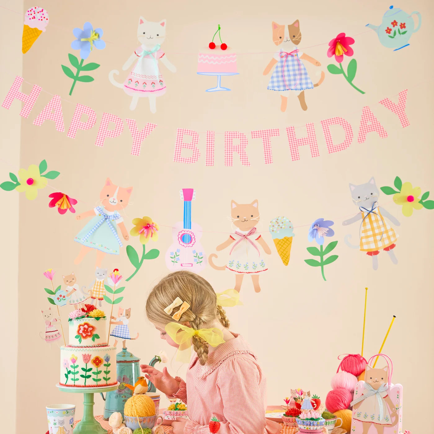 Kitten Club Garland Set