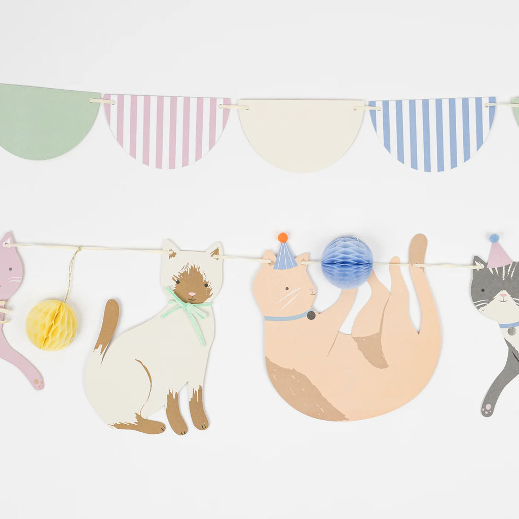 Cute Kittens Garland Set
